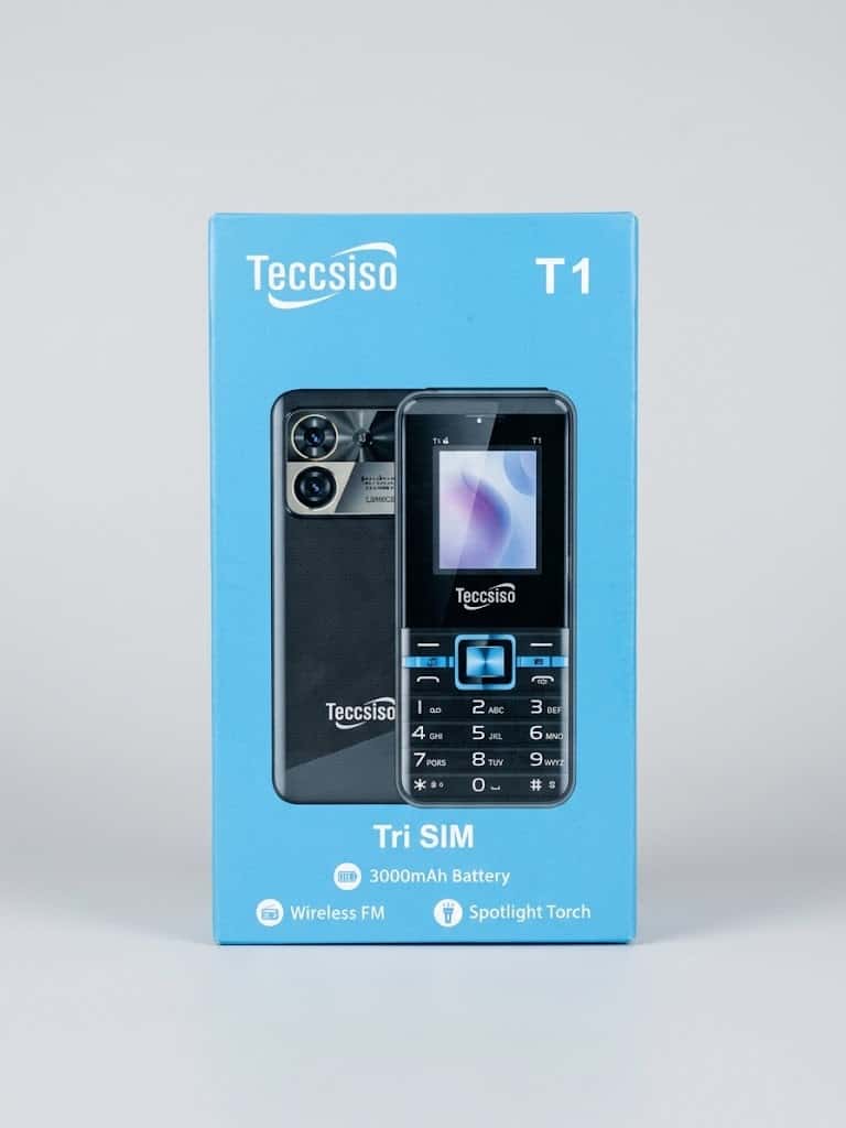 Teccsiso T1 – Téléphone Tri‑SIM avec Batterie 3000 mAh
