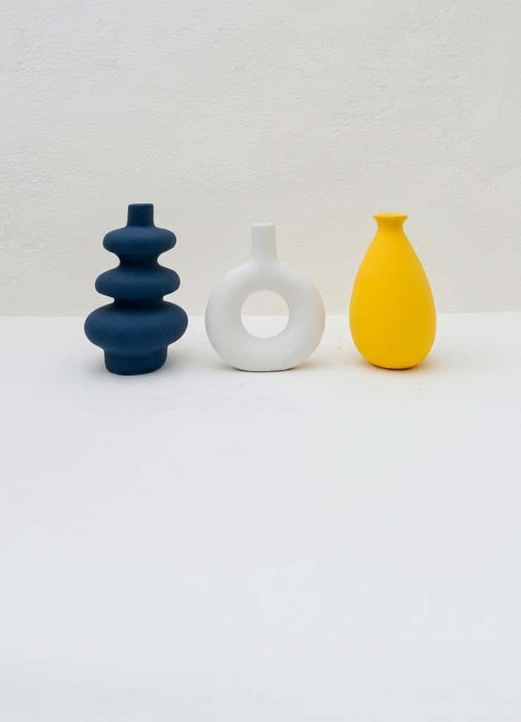 Trio de Vases Design en Céramique Mate Bleu, Blanc et Jaune