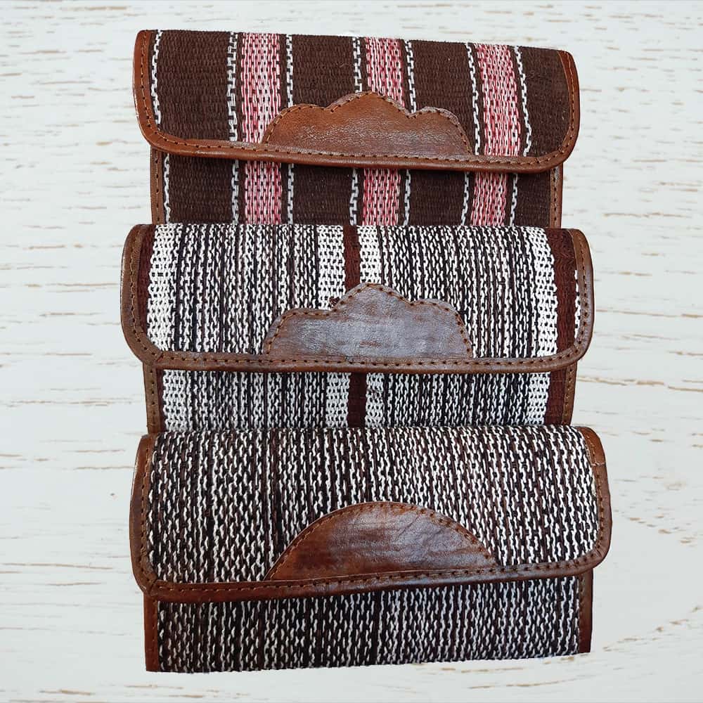 Pochette Lamba Landy, en soie sauvage